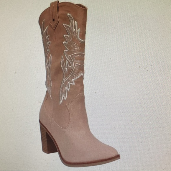 🎉SALE🎉*LastPair*MIATaleyTallWesternBootsNIB NWTBlushSize9 EmbroideredFauxLeather - Picture 4 of 9